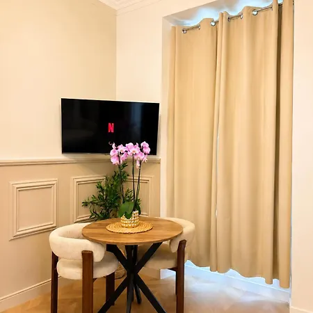 Apartment Seabnb - Elegantia Collection - Ac - Luxury - Walk Everywhere Nice
